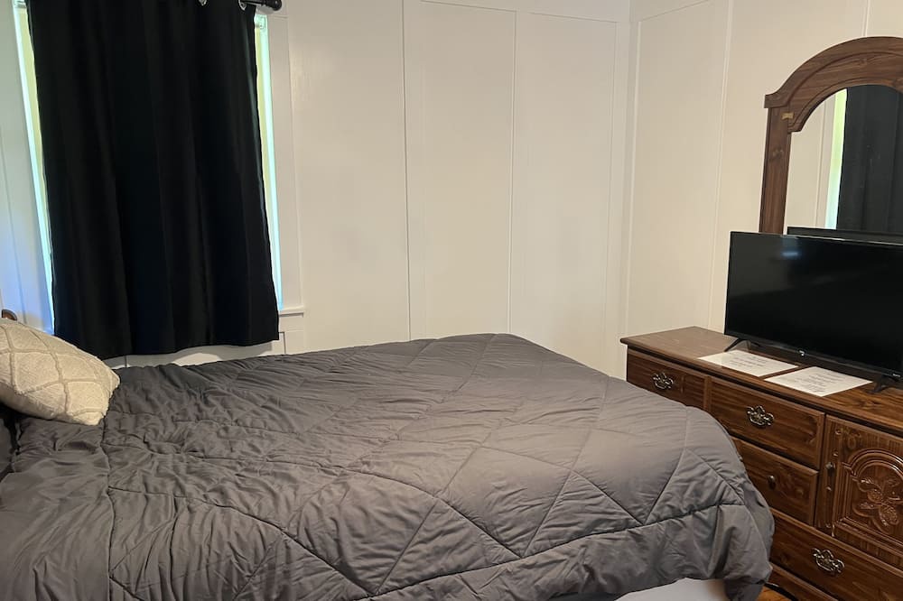 Photo of Bedroom in New Market