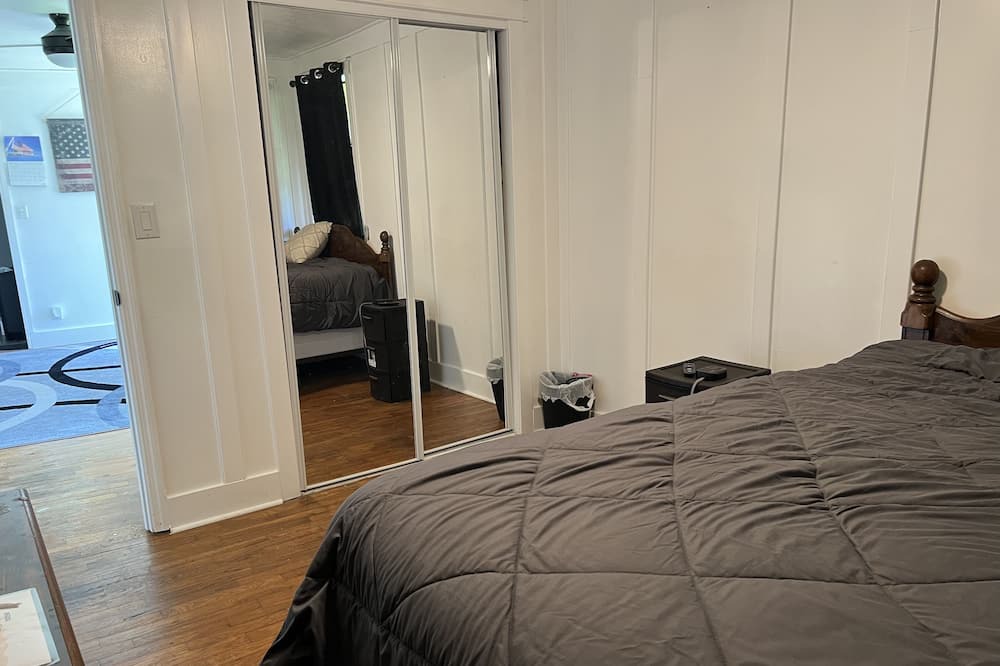 Photo of Bedroom in New Market