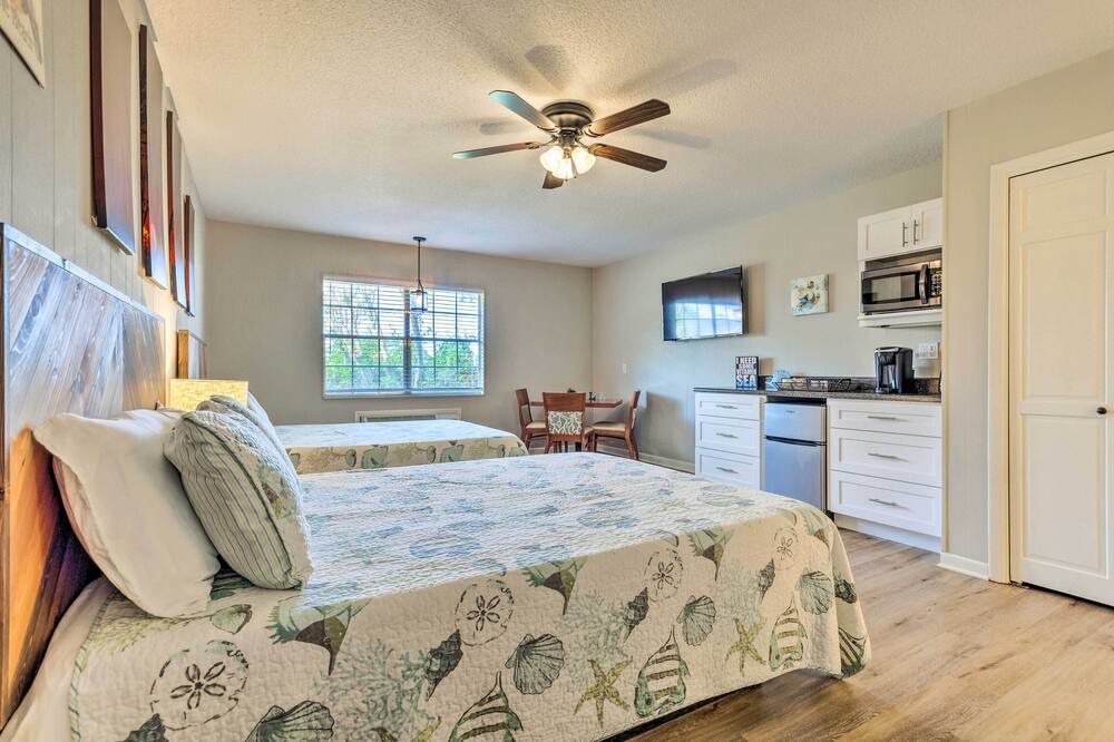 Photo of Bedroom in Perdido Club Cottages