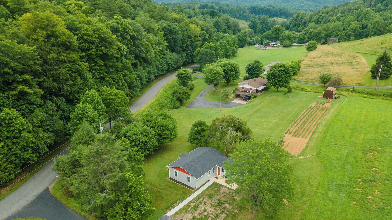 Photo of Outdoor in Mars Hill