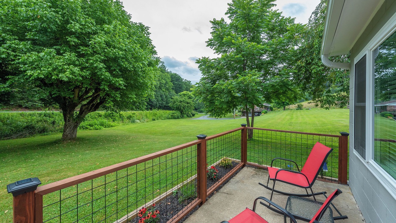 Photo of Outdoor in Mars Hill