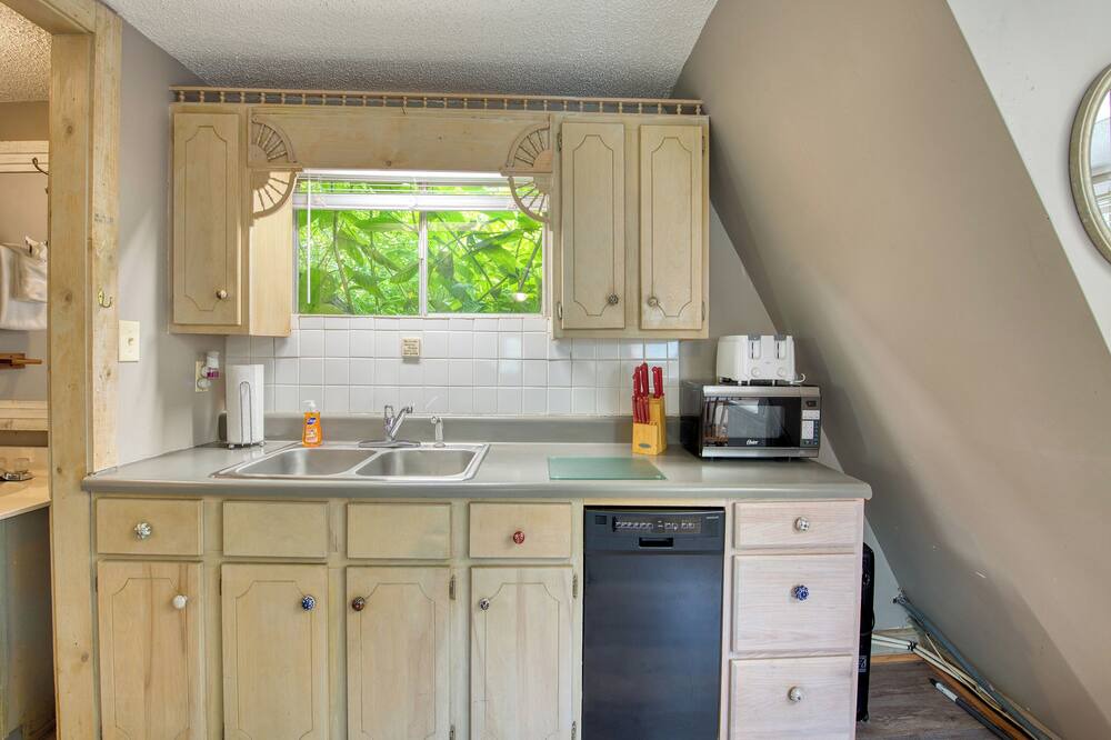 Photo of Kitchen in Maggie Valley