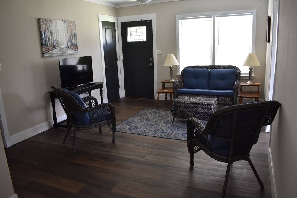 Photo of Livingroom in Waycross