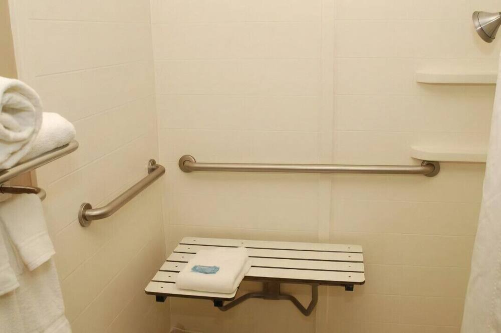 Photo of Bathroom in Irondale