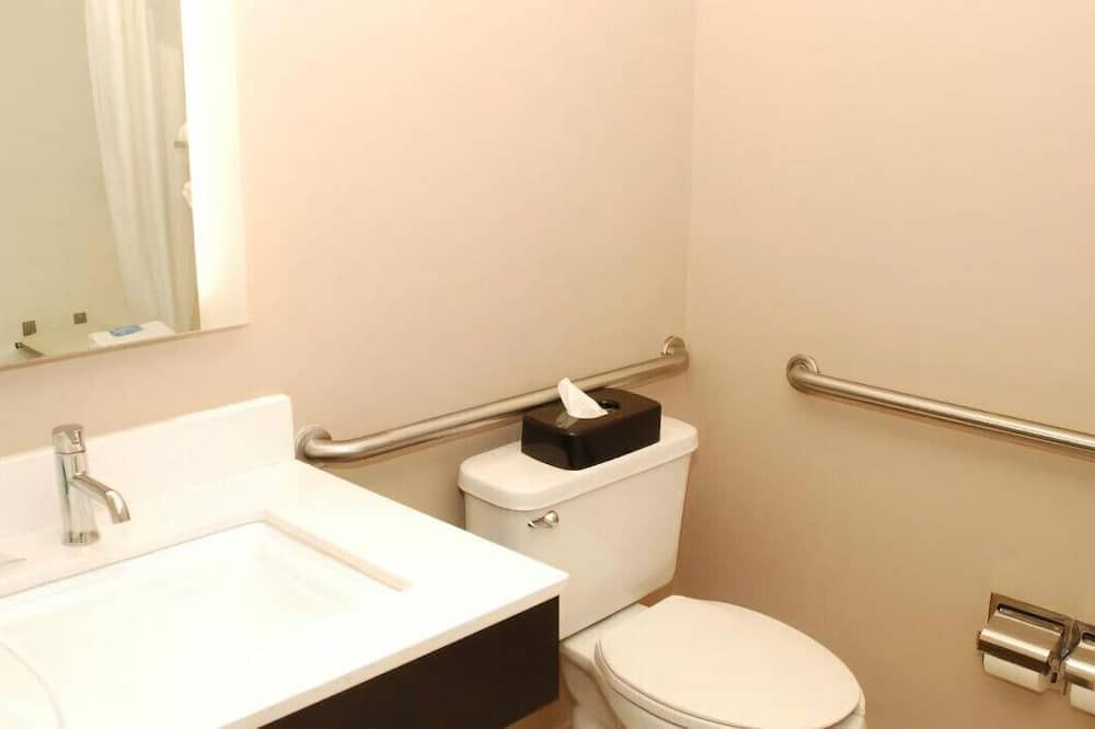 Photo of Bathroom in Irondale