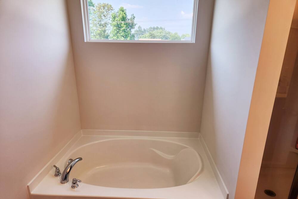 Photo of Bathroom in Monroe