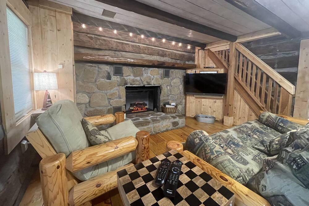 Photo of Livingroom in Dandridge