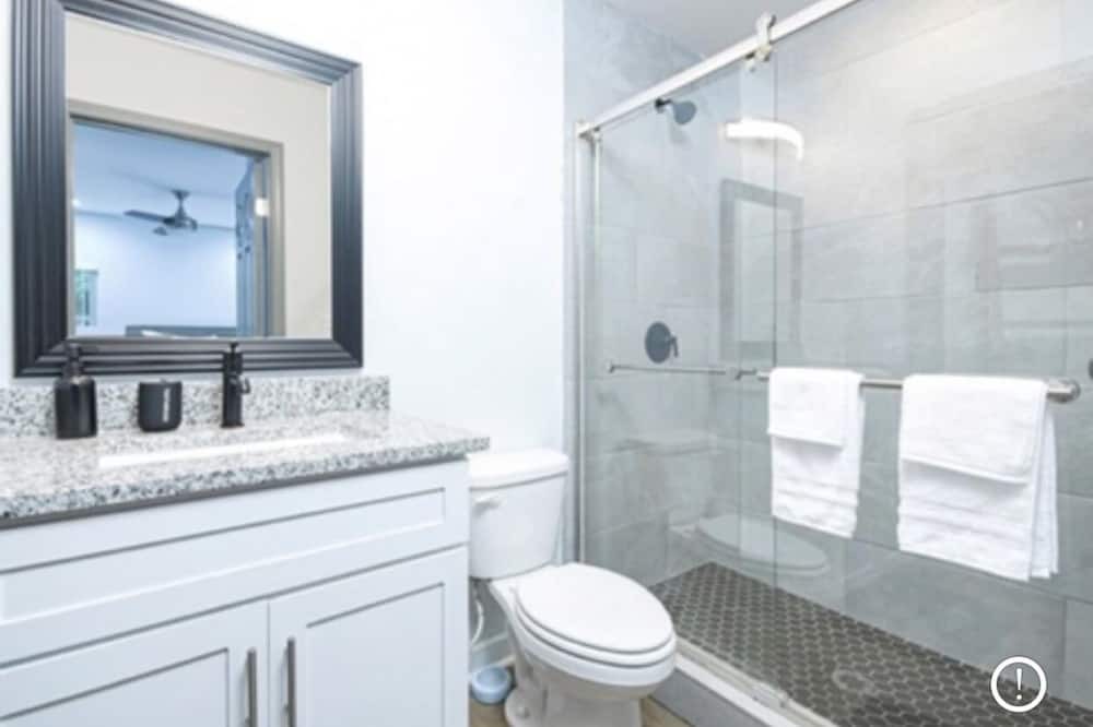 Photo of Bathroom in Browns Mill Park