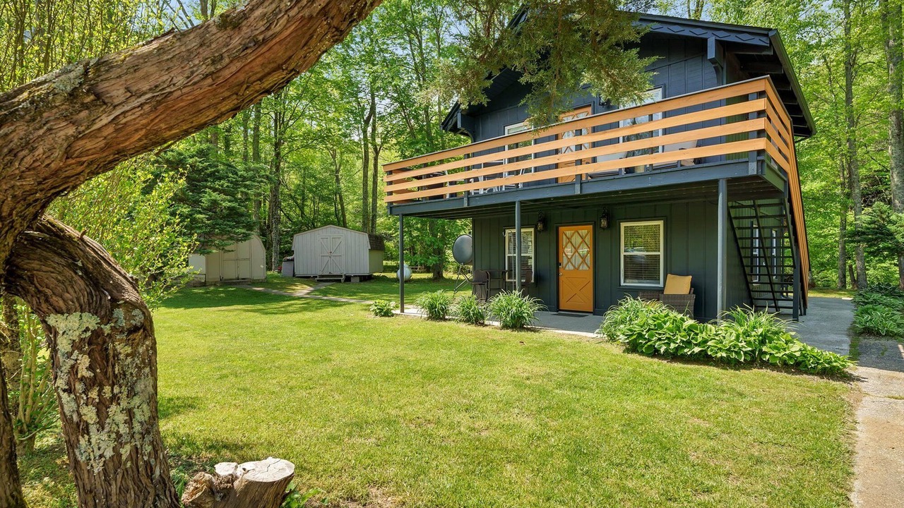 Photo of Outdoor in Newland