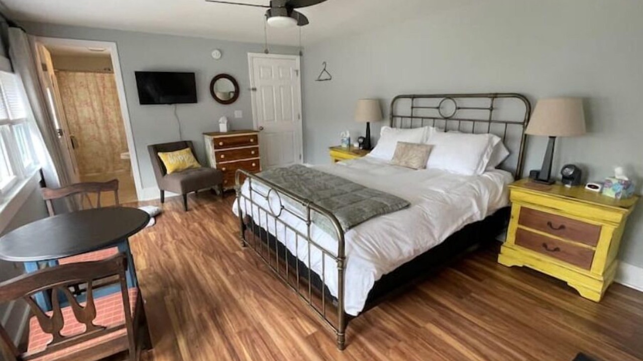 Photo of Bedroom in Mars Hill