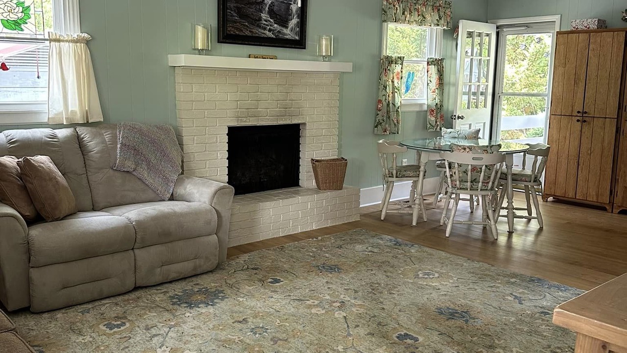 Photo of Livingroom in Maggie Valley