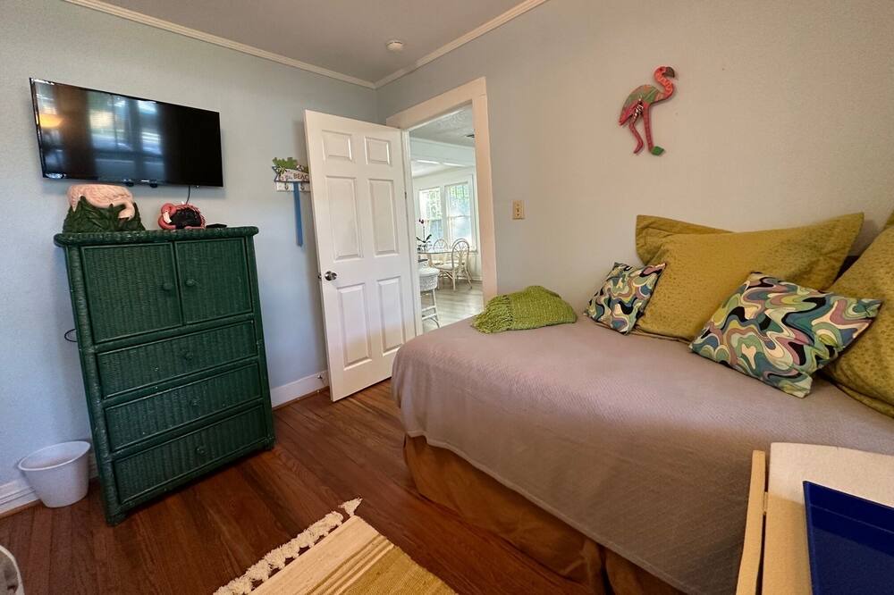 Photo of Bedroom in Ono Island