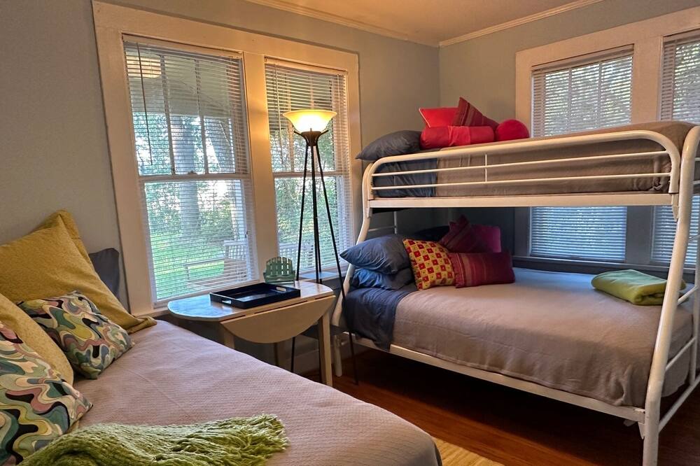 Photo of Bedroom in Ono Island
