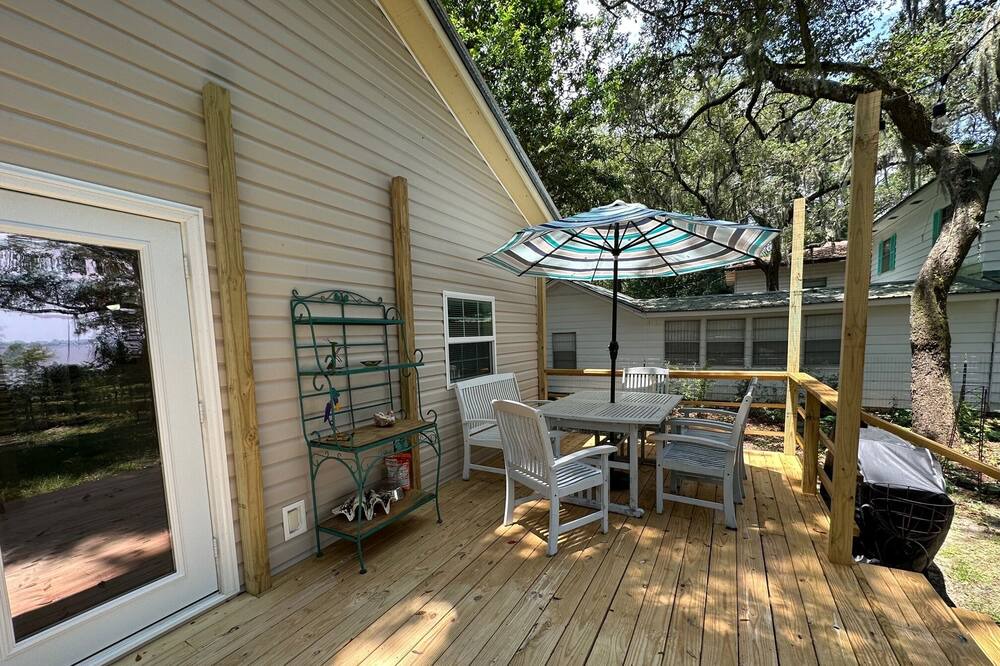Photo of Patio Balcony in Ono Island