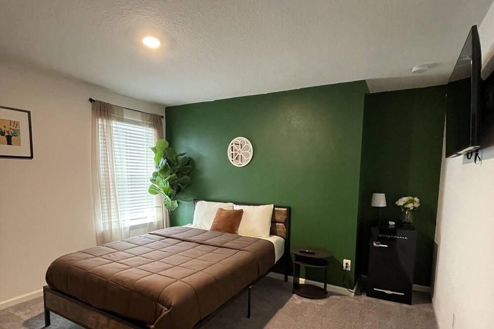 Photo of Bedroom in Northside