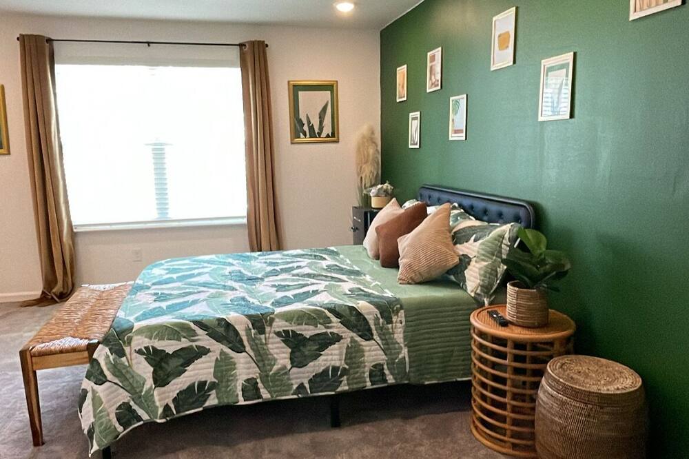 Photo of Bedroom in Northside