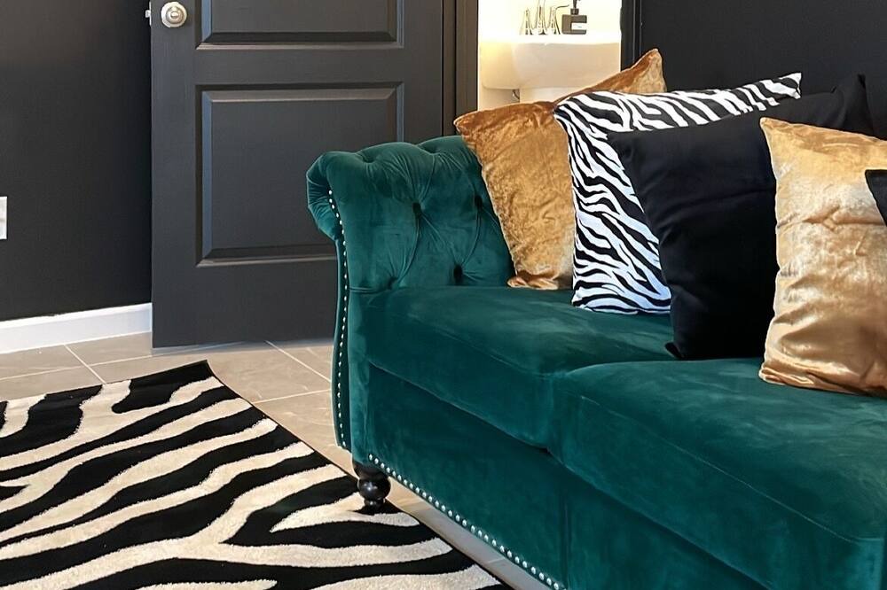 Photo of Livingroom in Northside