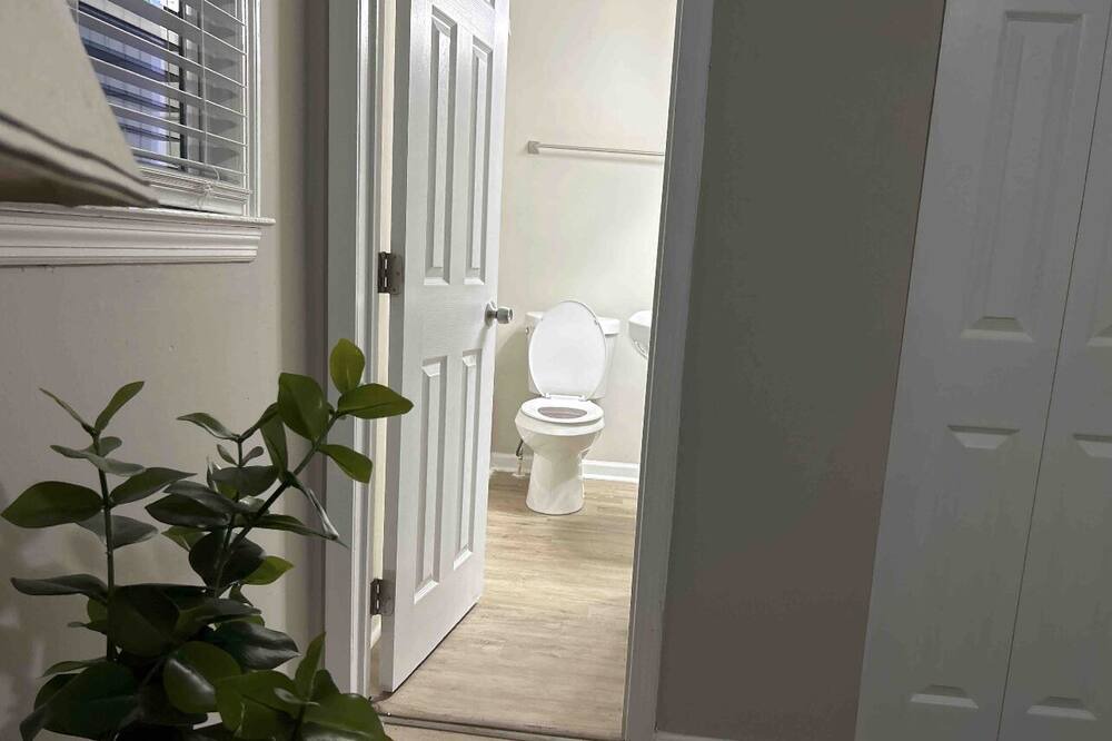 Photo of Bathroom in Forest Park