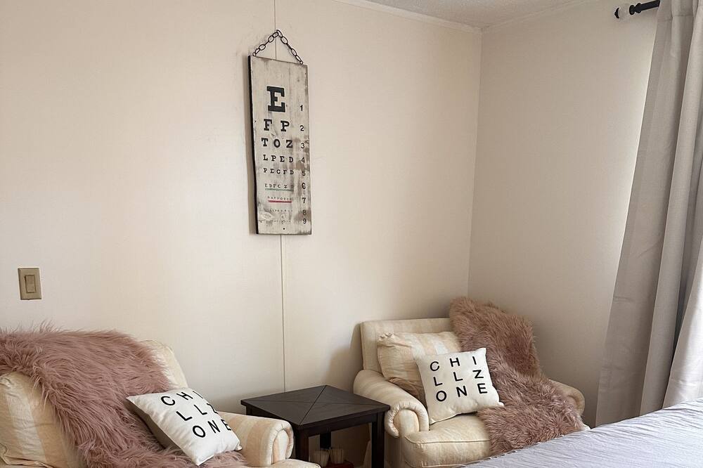 Photo of Bedroom in Macon County