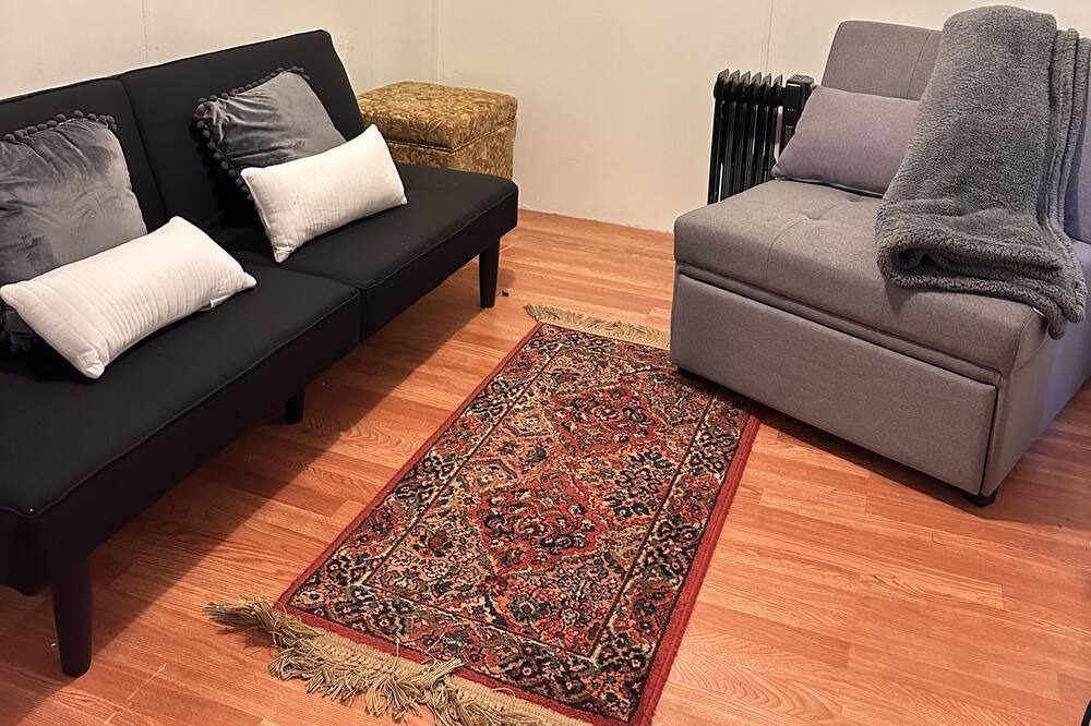 Photo of Livingroom in Macon County