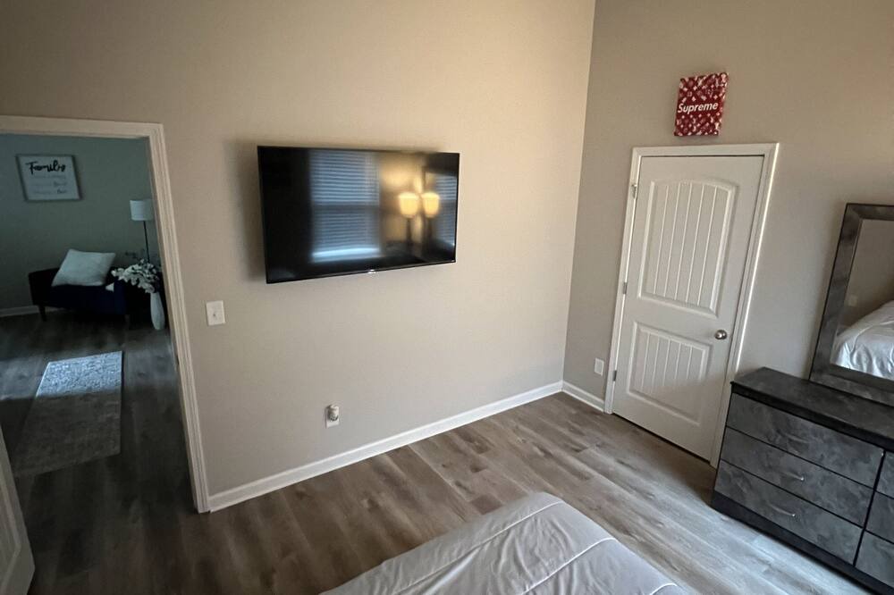 Photo of Bedroom in Union City