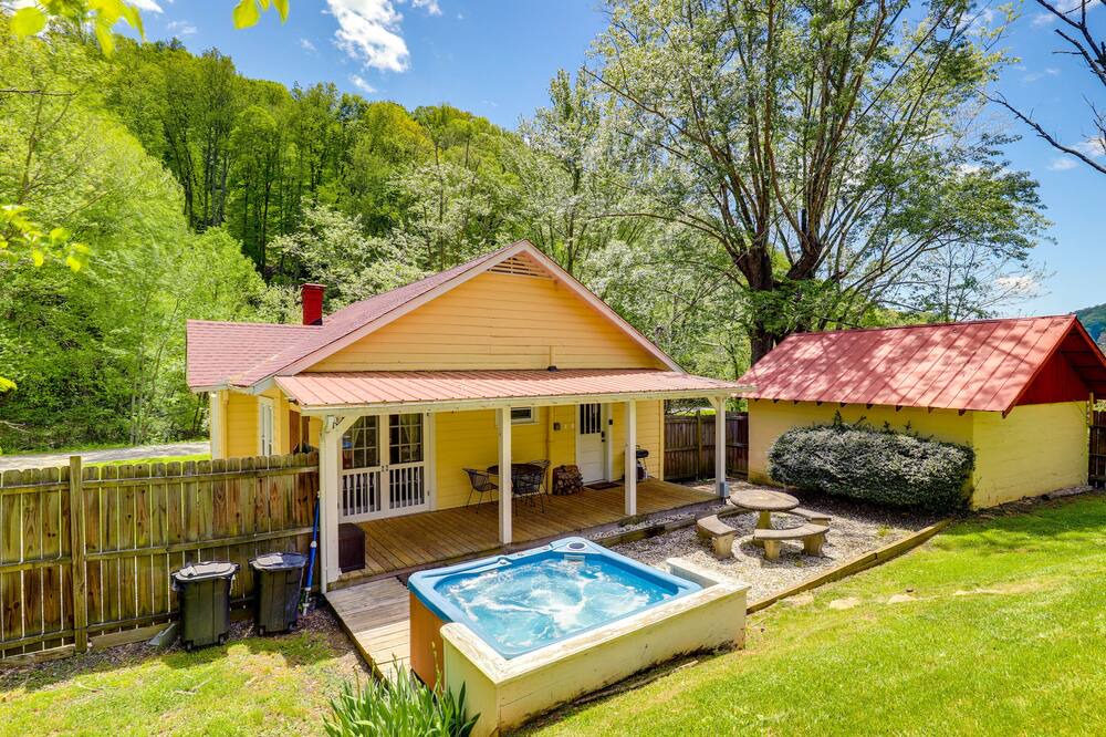 Photo of Outdoor in Mars Hill
