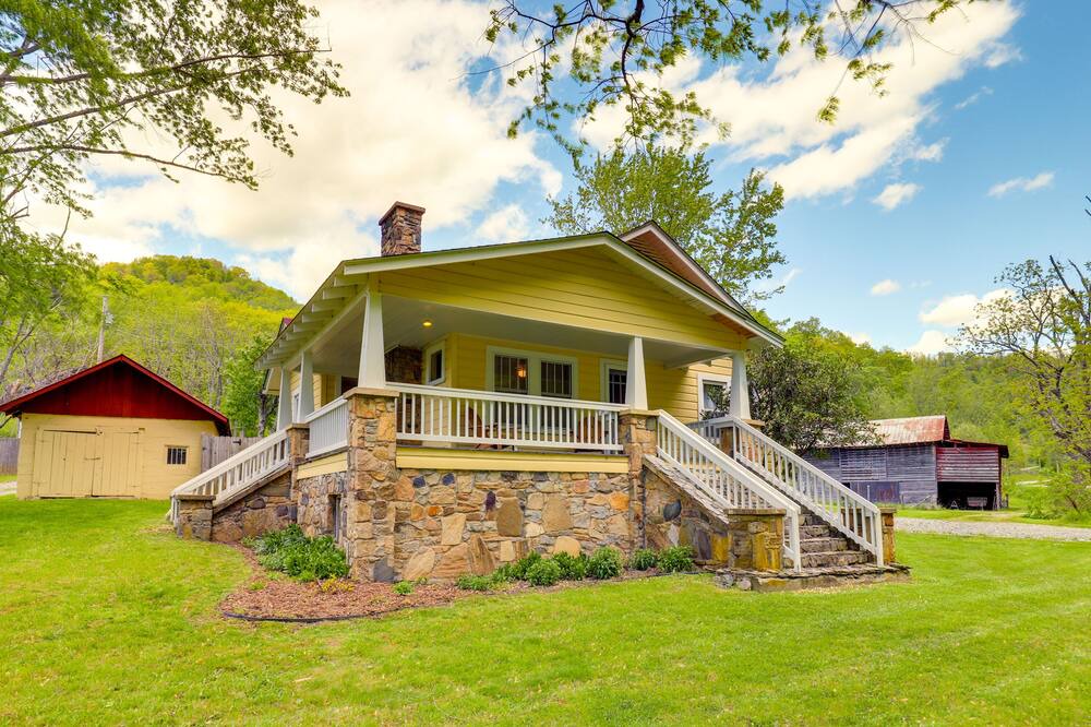 Photo of Outdoor in Mars Hill