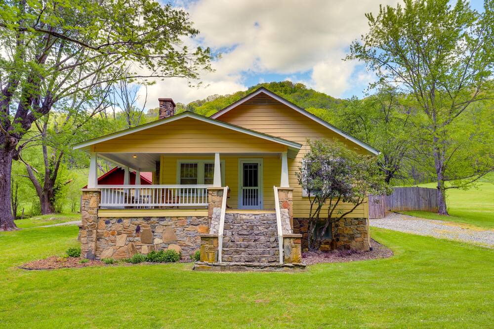 Photo of Outdoor in Mars Hill