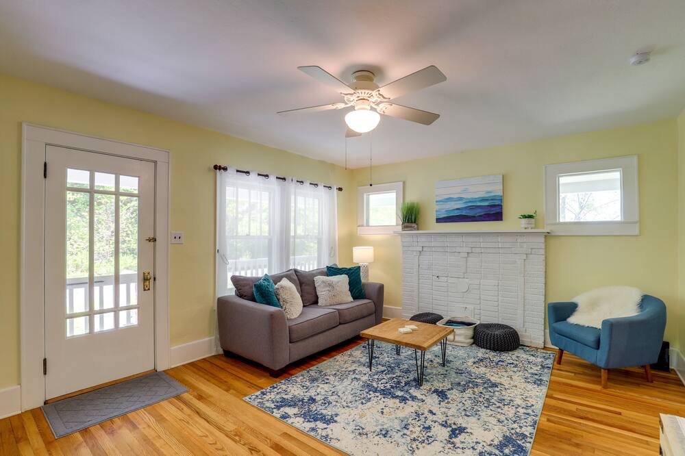 Photo of Bedroom in Mars Hill