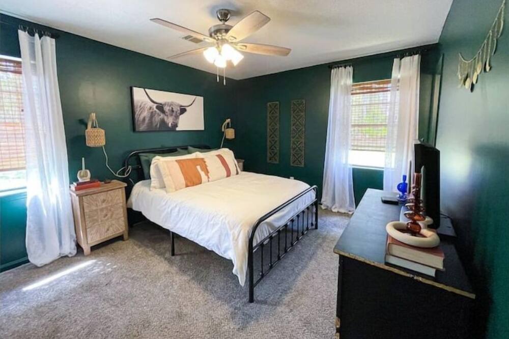 Photo of Bedroom in Hinesville