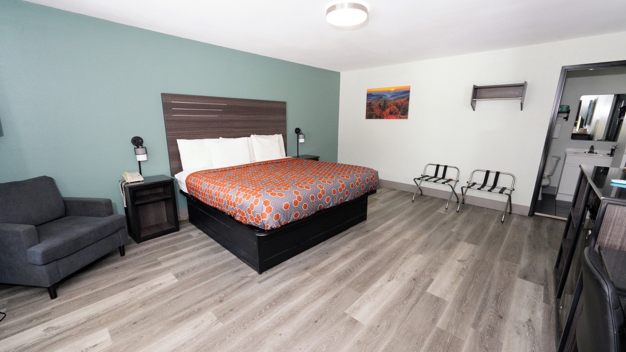 Photo of Bedroom in Maggie Valley