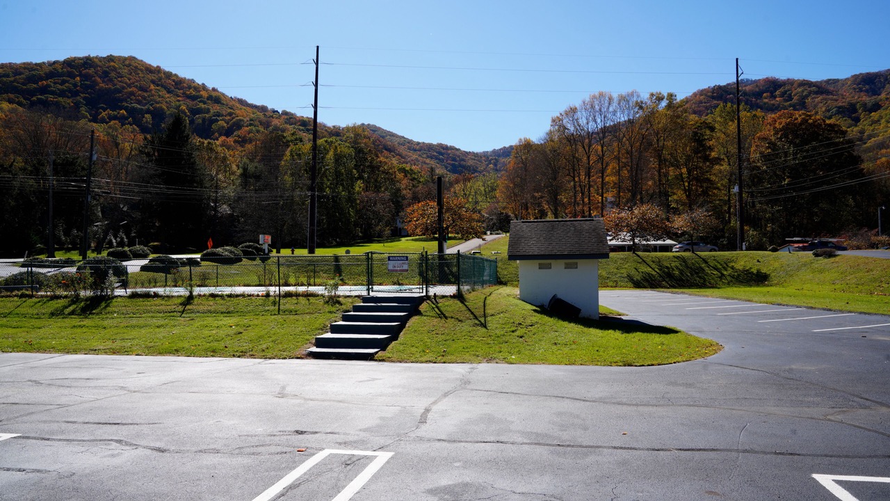 Photo of Others in Maggie Valley