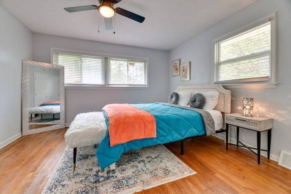 Photo of Bedroom in East Point