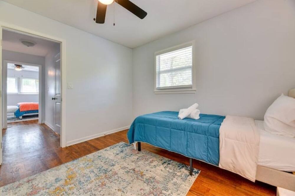 Photo of Bedroom in East Point