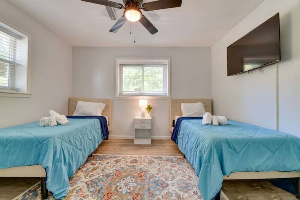 Photo of Bedroom in East Point