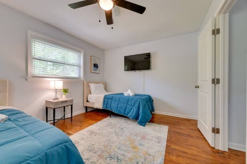 Photo of Bedroom in East Point
