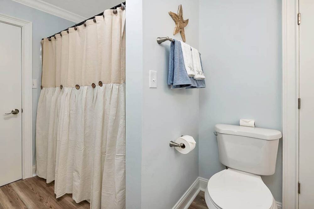 Photo of Bathroom in Brunswick