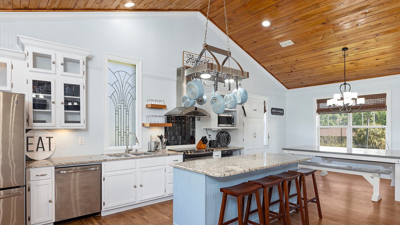 Photo of Kitchen in Foley