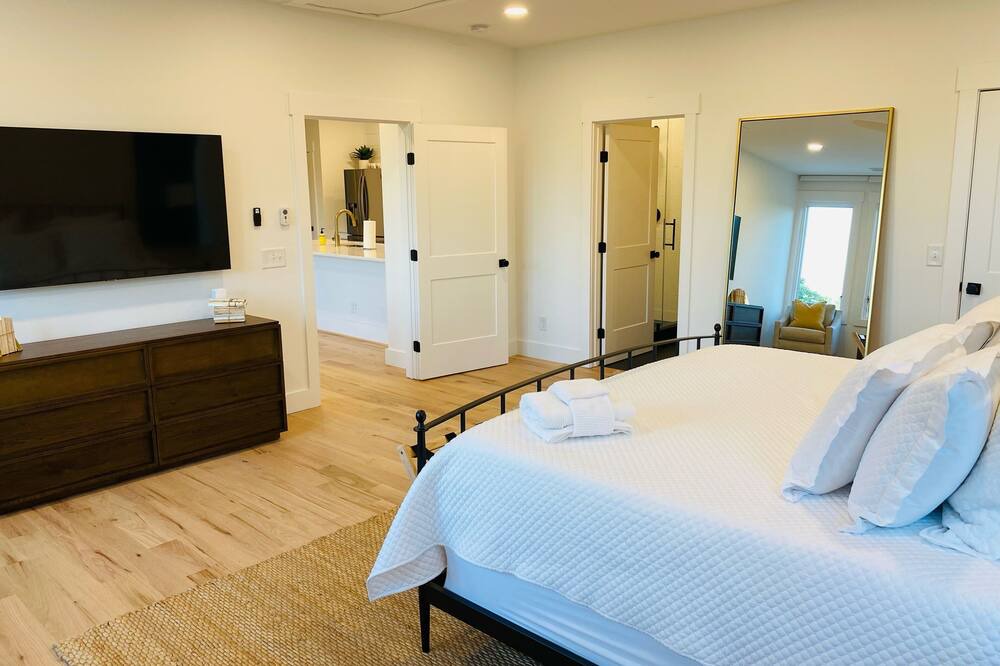 Photo of Bedroom in West Ashley