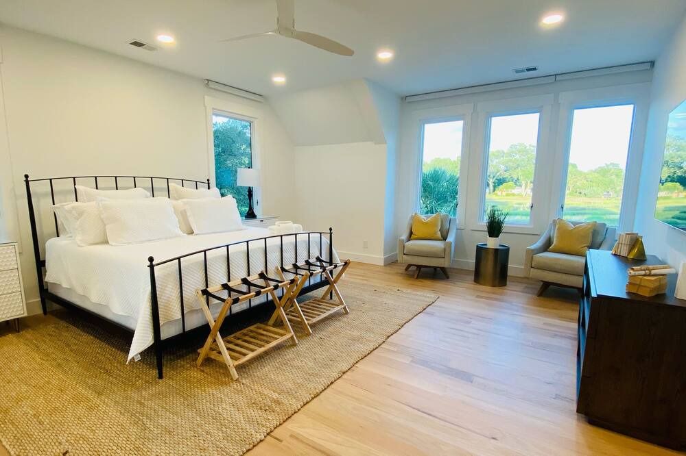 Photo of Bedroom in West Ashley