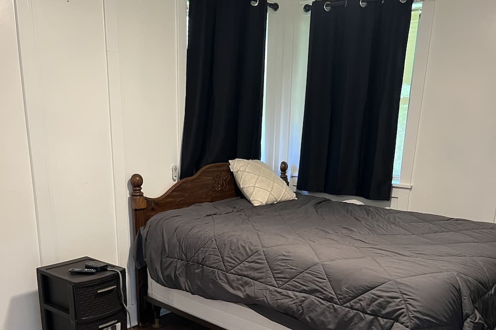 Photo of Bedroom in New Market