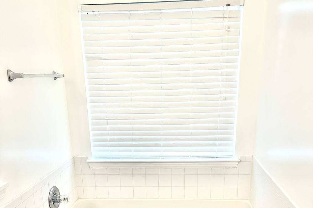 Photo of Bathroom in Riverdale