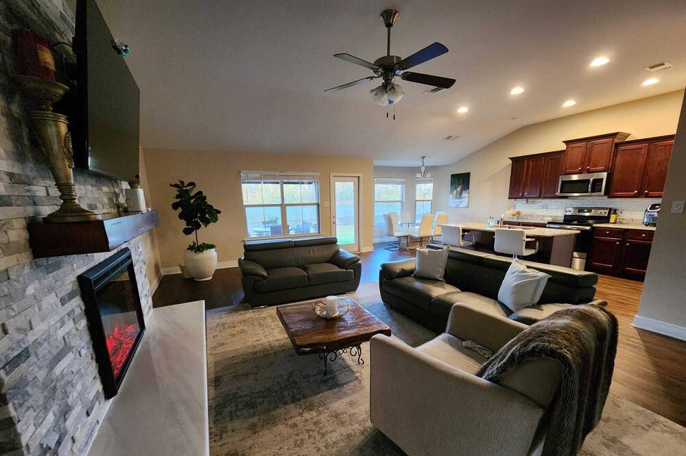 Photo of Livingroom in Biloxi