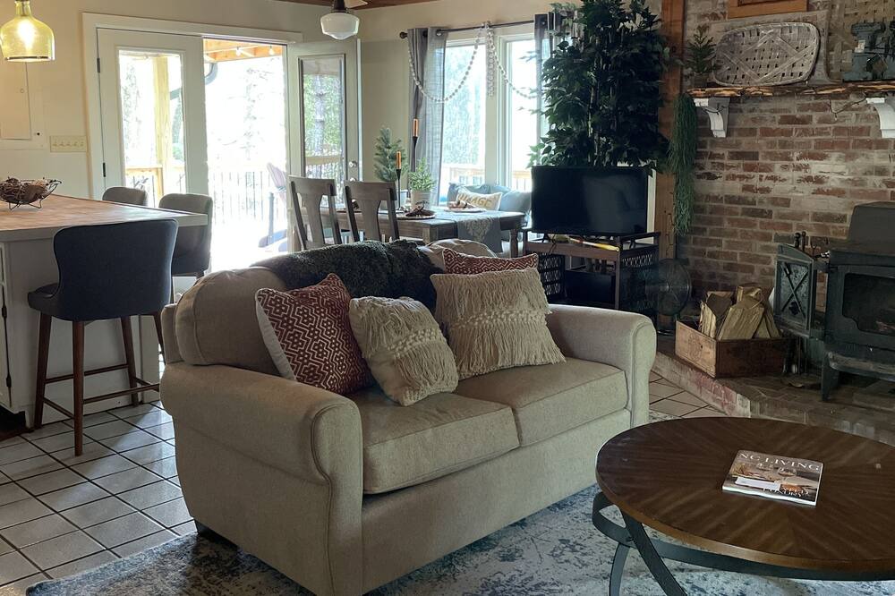 Photo of Livingroom in Lake Toxaway