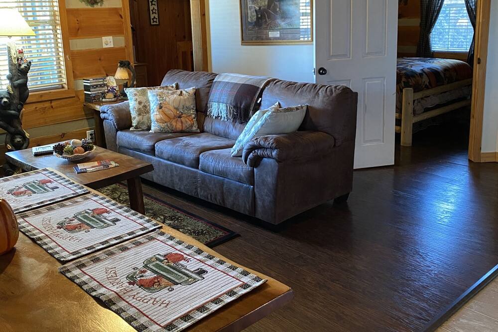 Photo of Livingroom in Cosby