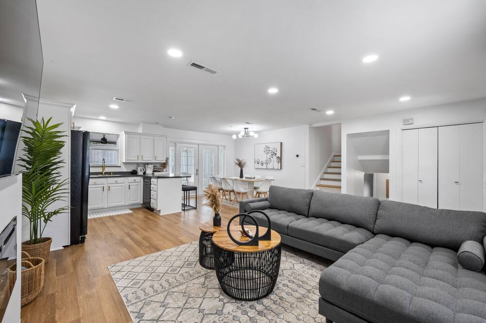 Photo of Livingroom in St. Johns Bluff