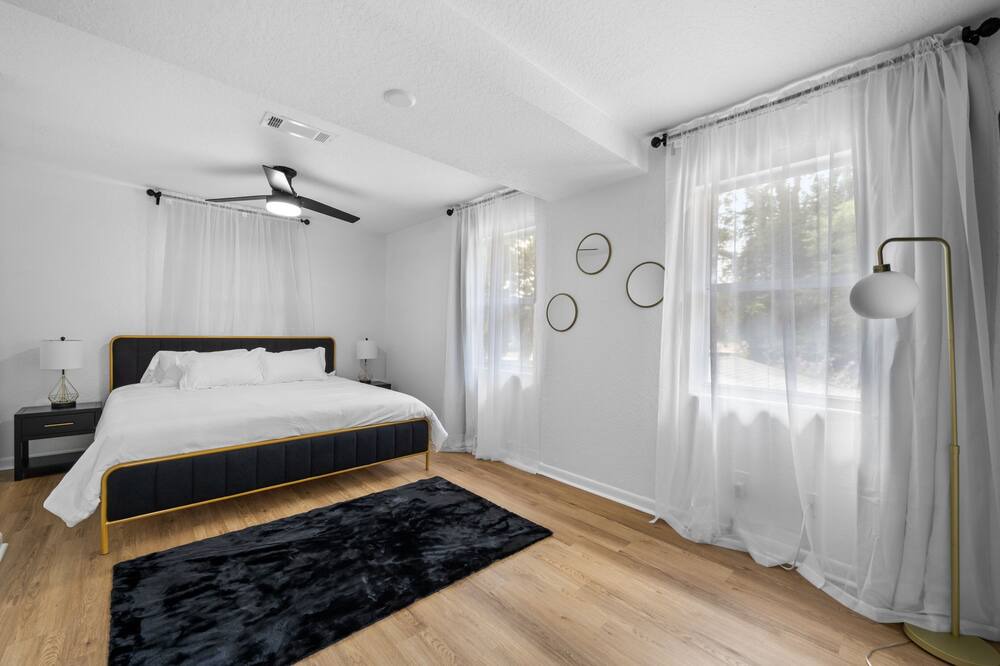 Photo of Bedroom in St. Johns Bluff