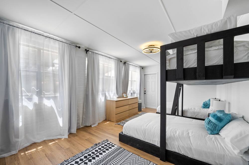 Photo of Bedroom in St. Johns Bluff