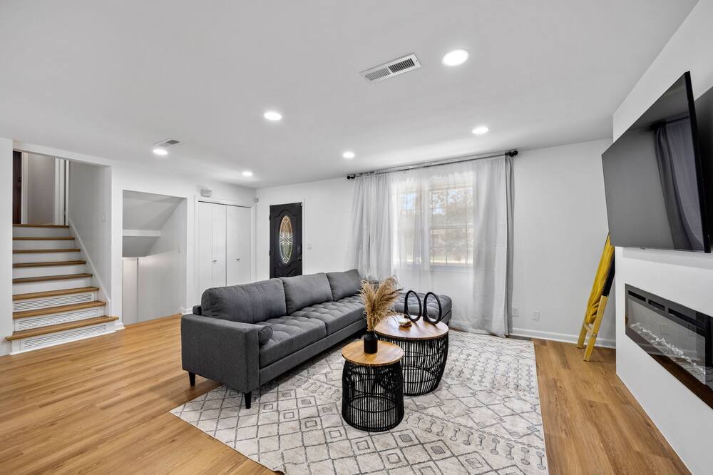 Photo of Livingroom in St. Johns Bluff