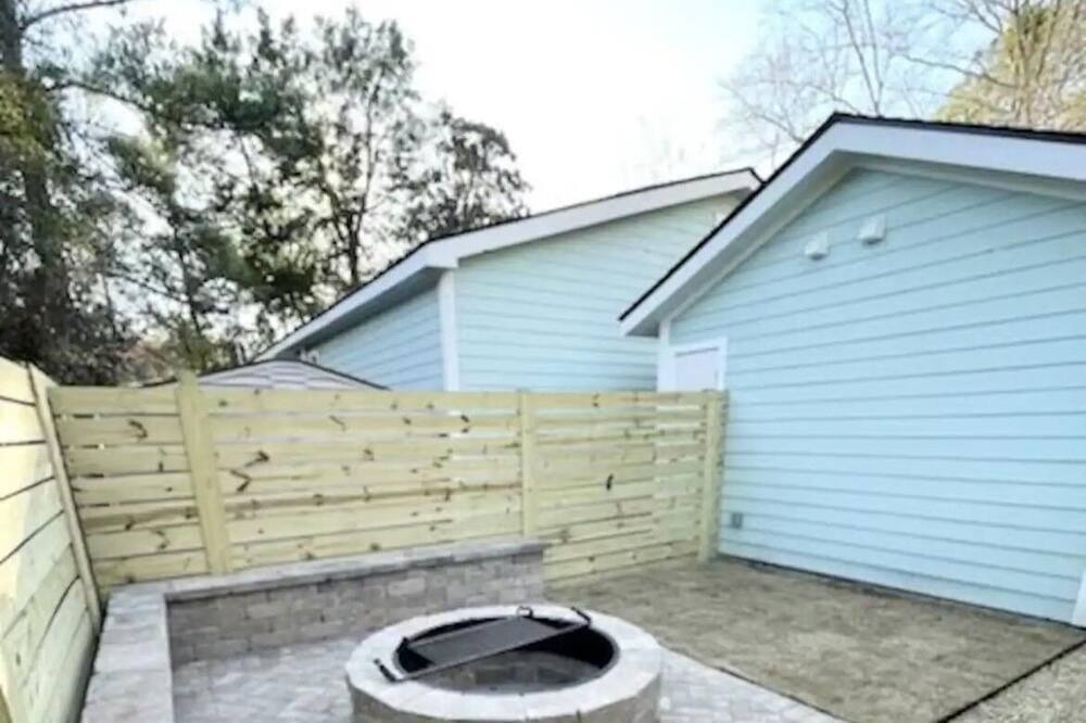 Photo of Outdoor in Summerville Historic District